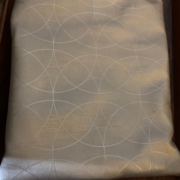 Beautiful crossbody purse. - Picture 5 of 5